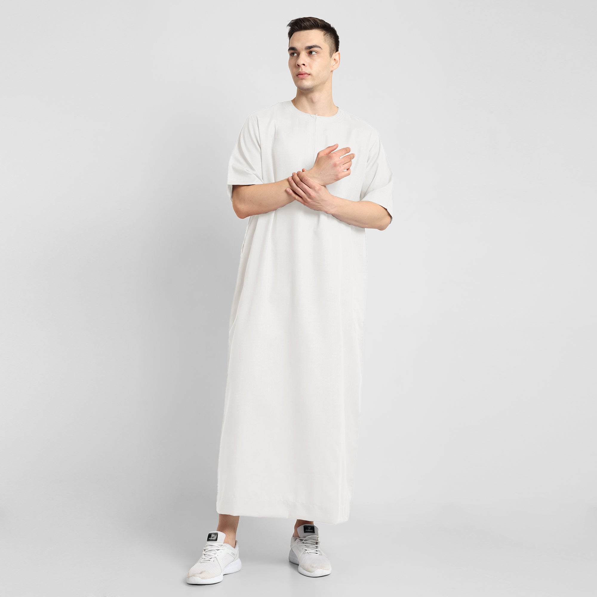 White Middle East Style Round Henley Jubba Thobe